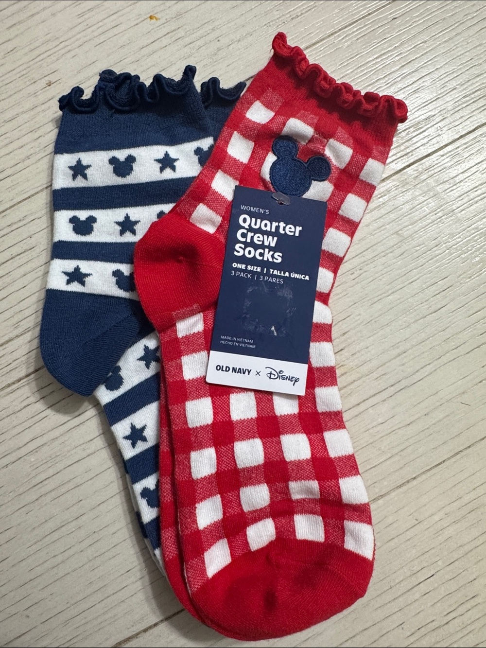 Old Navy Mickey Disney Gingham Ruffle Quarter Crew Socks (2-Pack)